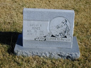 Gaylon Jones, buried in Ryan Township Cemetery, Milan, Sumner County, Kansas