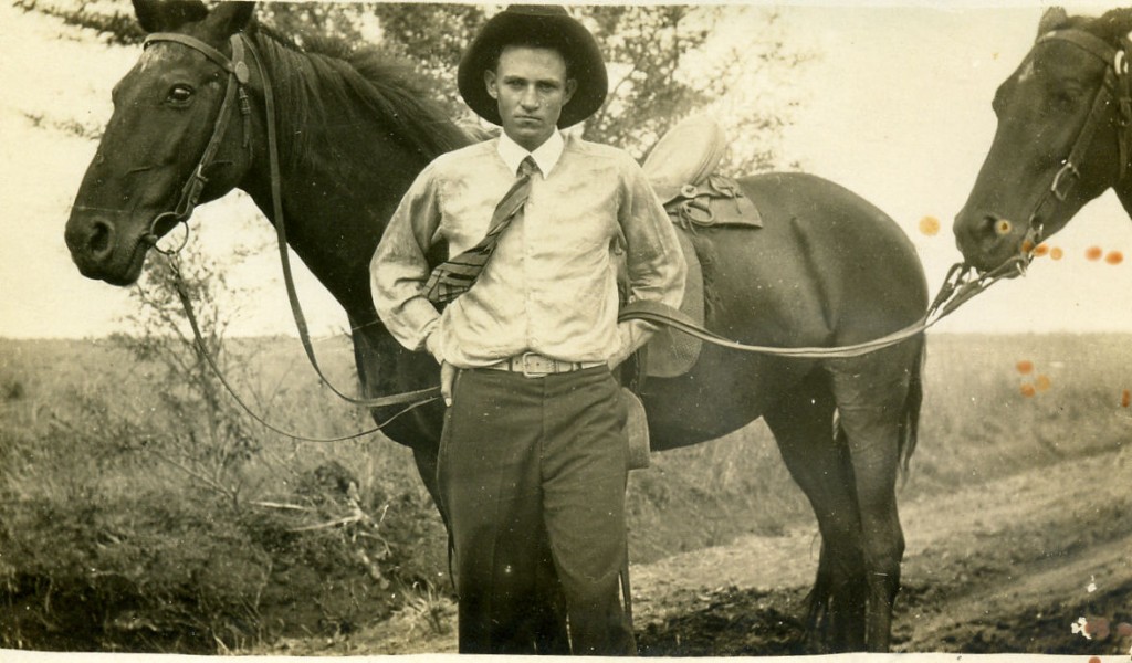 Daryl Jones, Sr. and his Horse Golden River